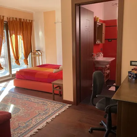 招待所 La Stanza Dei Segreti 奥斯塔